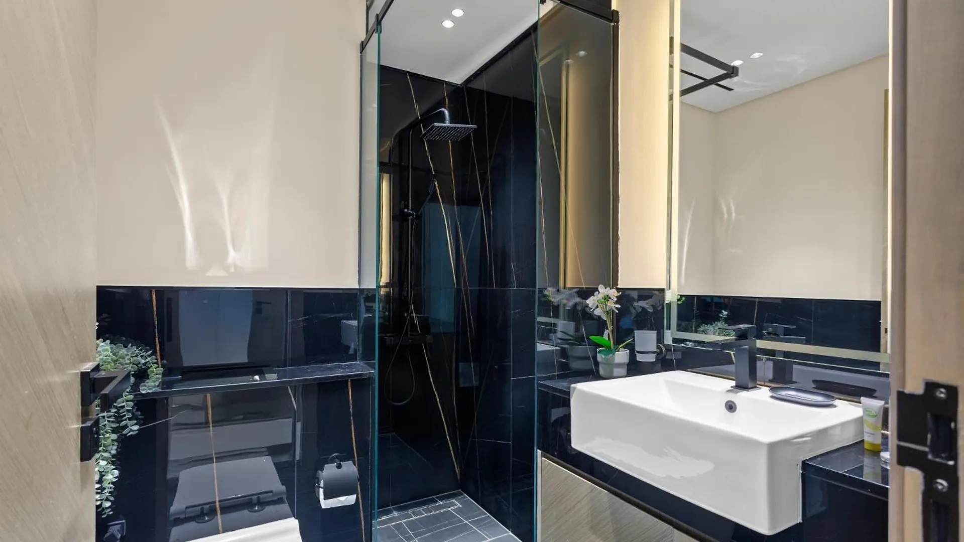 Comfortable 2 Bedroom In Business Bay Дубай 0*,